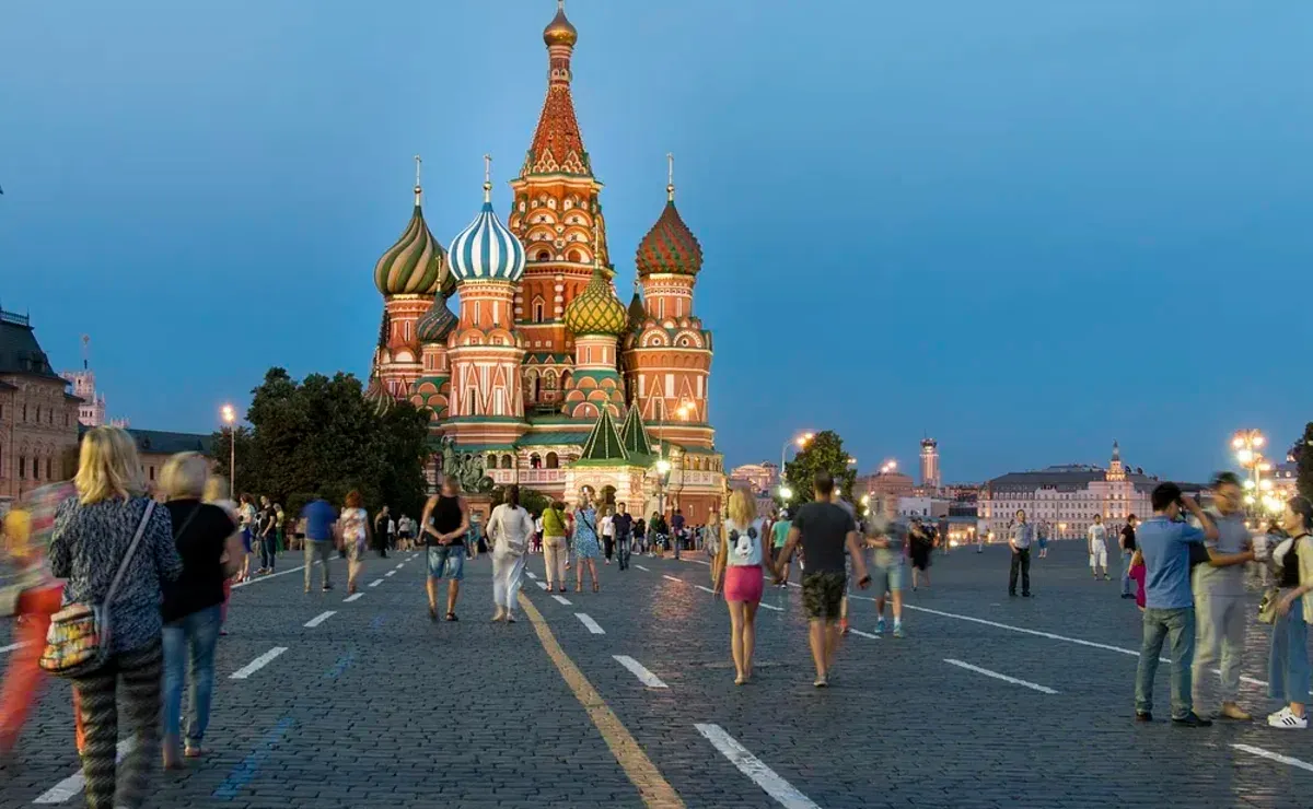 Число иностранцев, посетивших Москву, выросло на треть с 2022 года