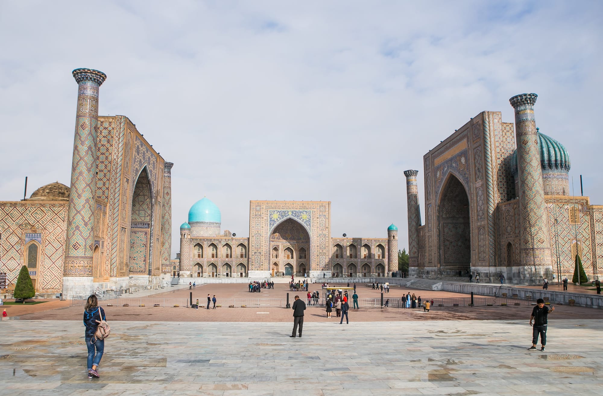 В Узбекистане откроют магазины duty free в курортных зонах