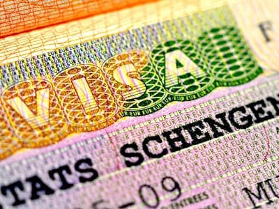 Стало известно, что будет с визами российских туристов в Болгарию и Румынию после вступления стран в Шенген