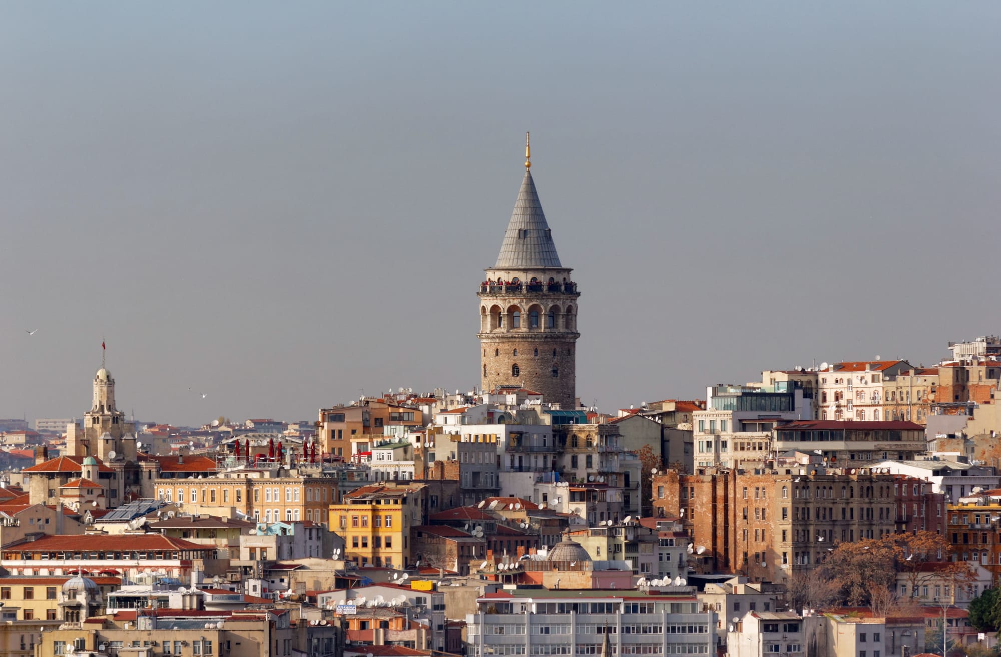Галатскую башню в Стамбуле открыли для туристов