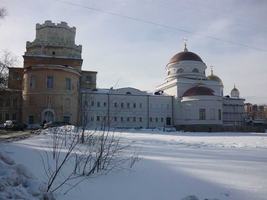 Названы лучшие места в России, где можно нестандартно встретить Новый год