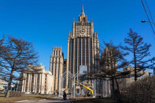 МИД РФ обновит рекомендации для россиян, путешествующих в «недружественные» страны
