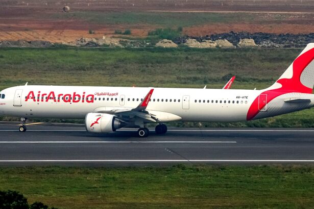Как российским туристам получить возврат за отмененные рейсы Air Arabia: инструкция