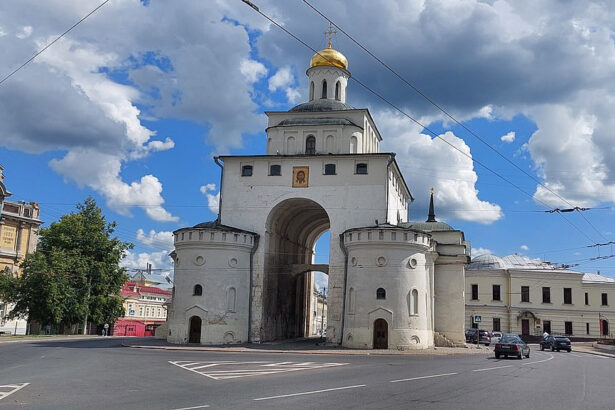 Эксперты назвали самые популярные направления для осеннего отдыха внутри России
