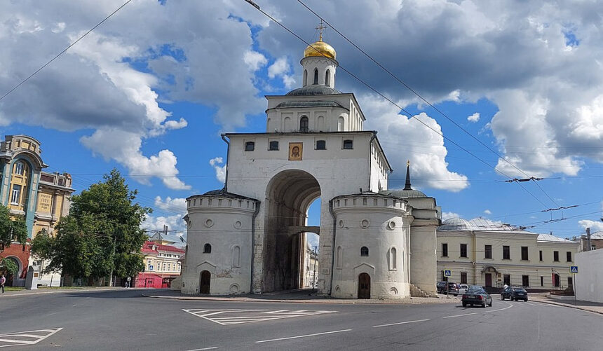 Эксперты назвали самые популярные направления для осеннего отдыха внутри России