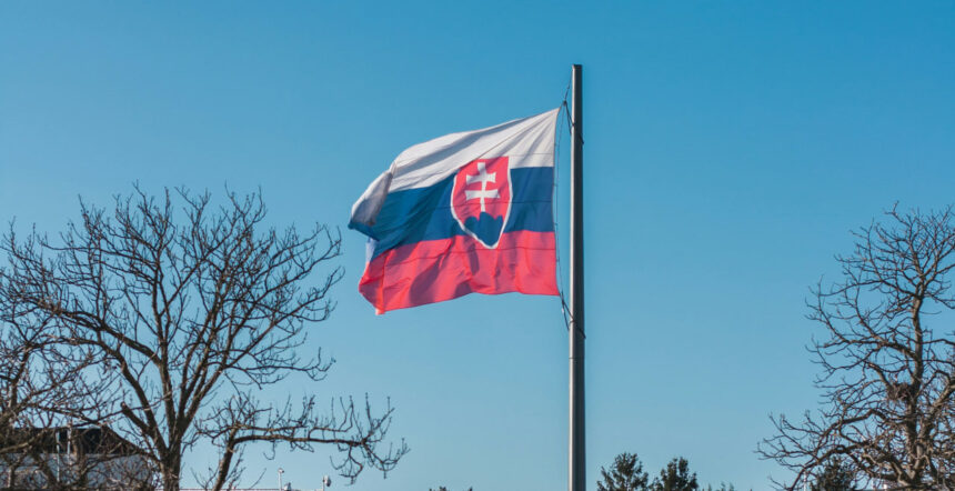 У россиян снова стали принимать заявления на туристическую визу в консульстве Словакии