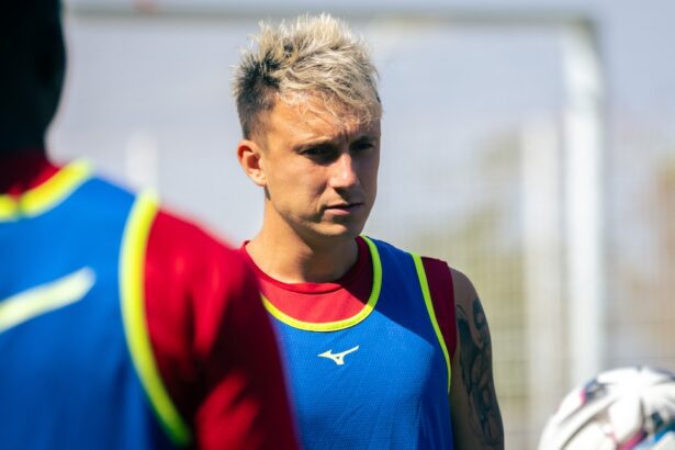 Лидер сборной России Александр Головин расстался с девушкой