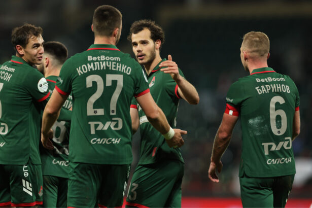 «Локомотив» обыграл «Оренбург» благодаря голу Комличенко