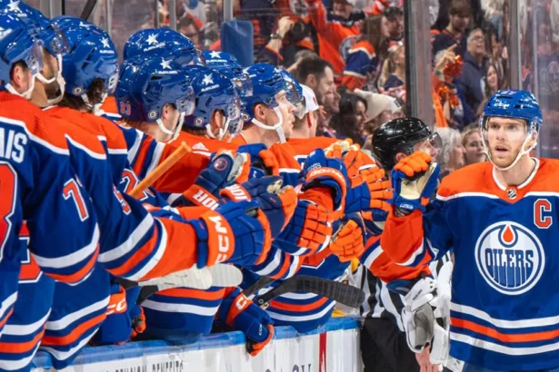 Макдэвид стал четвёртым самым быстрым игроком в истории НХЛ, набравшим 1100 очков