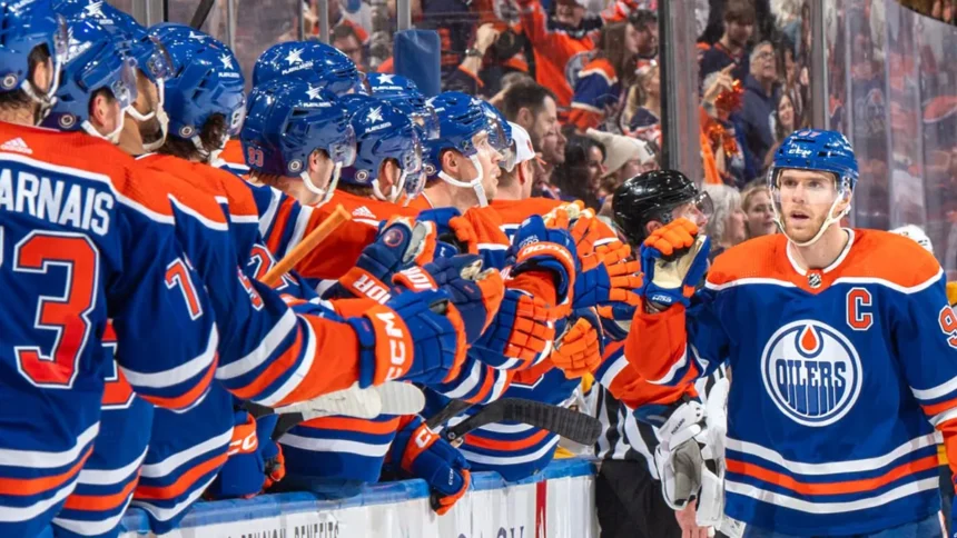 Макдэвид стал четвёртым самым быстрым игроком в истории НХЛ, набравшим 1100 очков Макдэвид стал четвёртым самым быстрым игроком в истории НХЛ, набравшим 1100 очков