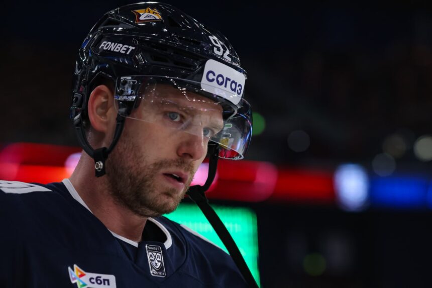 Кузнецов вне заявки «Металлурга» на матч с «Шанхайскими Драконами»