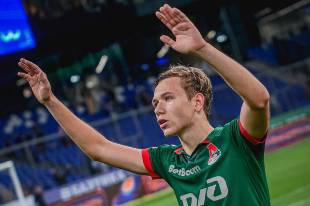 «Барселона» зимой может начать контакты с «Локомотивом» по Батракову