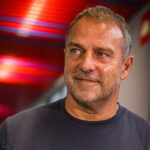 «Барселона» ищет усиление для обороны. Среди кандидатов — защитники из «Баварии» и «Боруссии» Дортмунд