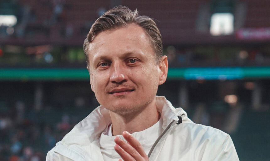 «Локомотив» и Галактионов договорились о новом трехлетнем контракте «Локомотив» и Галактионов договорились о новом трехлетнем контракте