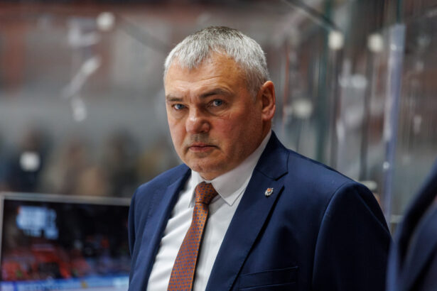 «Амур» расторг контракт с главным тренером Александром Гальченюком