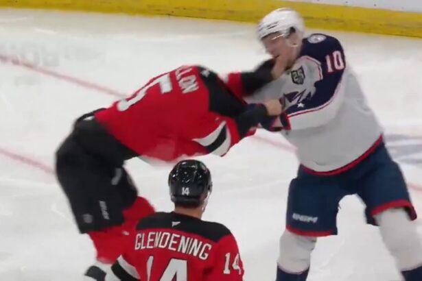 Воронков дважды вступил в драку в матче против «Нью-Джерси»