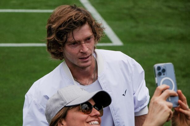 Рублев завершил выступление на Australian Open, уступив Серундоло в третьем круге