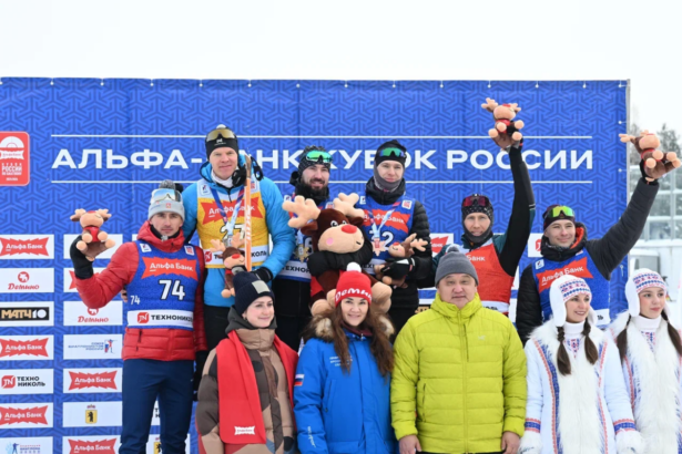 Логинов безупречно отстрелялся и выиграл спринт на этапе Кубка России в Демино