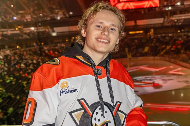 Илья Малинин победил на чемпионате США по фигурному катанию