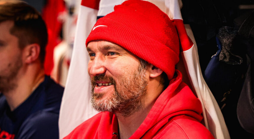 Александр Овечкин повторил российский рекорд Ларионова по очкам в НХЛ в возрасте 40 лет Александр Овечкин повторил российский рекорд Ларионова по очкам в НХЛ в возрасте 40 лет