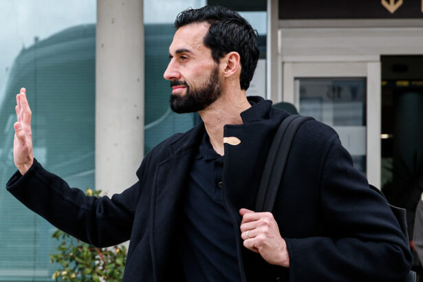 Источник: «Реал» и Арбелоа подписали контракт до конца следующего сезона