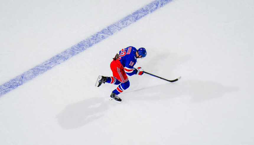 «Рейнджерс» не предложат Панарину новый контракт. Форварда готовы обменять «Рейнджерс» не предложат Панарину новый контракт. Форварда готовы обменять