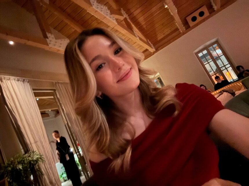 Валиева и Трусова вошли в предварительный состав чемпионата России по прыжкам Валиева и Трусова вошли в предварительный состав чемпионата России по прыжкам