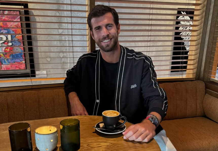 Карен Хачанов повторил уникальное достижение Роджера Федерера на Australian Open Карен Хачанов повторил уникальное достижение Роджера Федерера на Australian Open