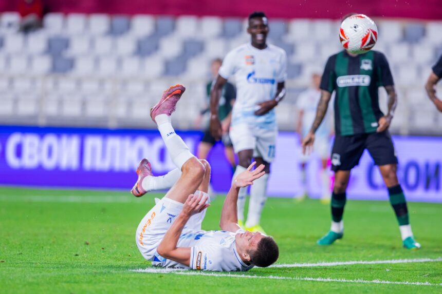 Соболев отказался говорить с прессой после вопроса про Аршавина и обвинил журналистов в провокации Соболев отказался говорить с прессой после вопроса про Аршавина и обвинил журналистов в провокации