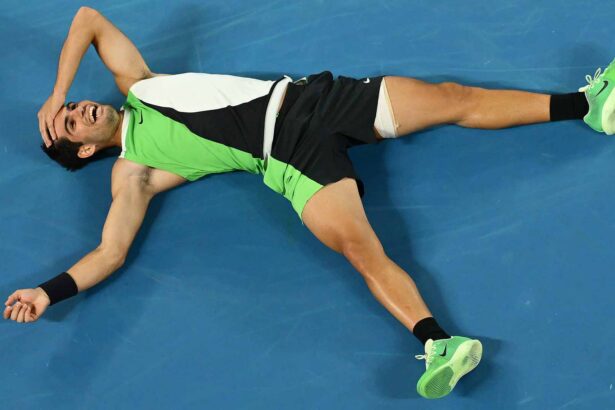 Алькарас обыграл Джоковича в финале Australian Open и оформил карьерный Большой шлем