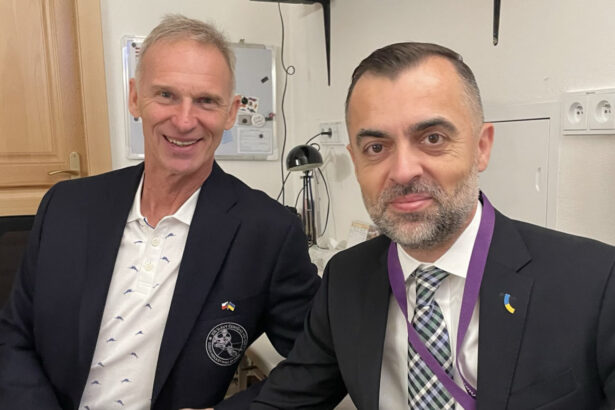 «Он либо невероятно глуп, либо поддерживает Россию». Гашек — о заявлении президента ФИФА