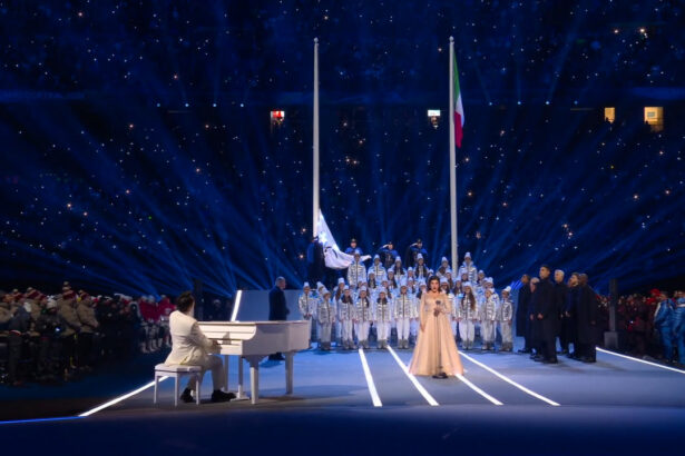 Российский флаг вывесили на трибуне «Сан-Сиро» перед церемонией открытия Олимпиады