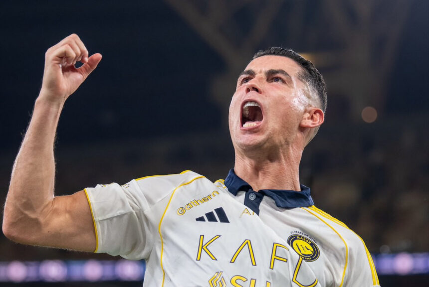 Саудовская лига потеряла $ 2,4 млрд после ухода первого вещателя на фоне бойкота Роналду Саудовская лига потеряла $ 2,4 млрд после ухода первого вещателя на фоне бойкота Роналду