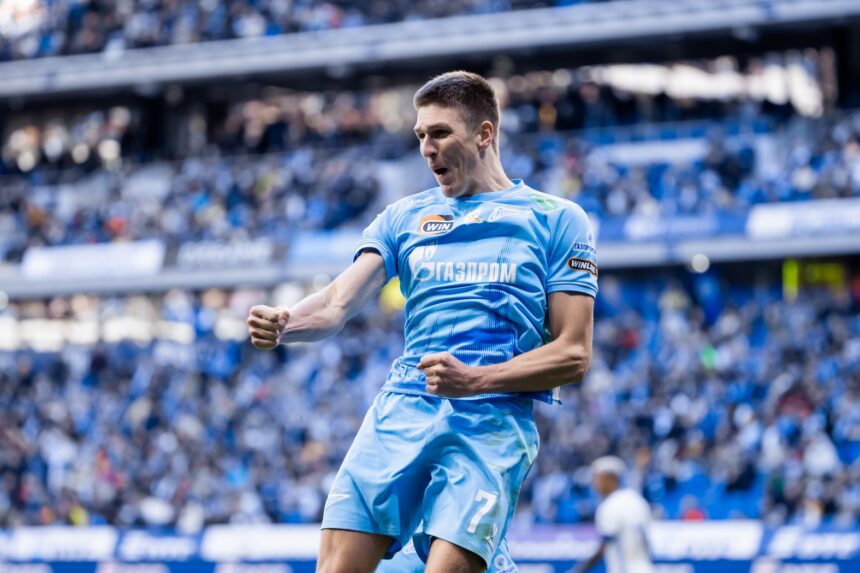 Соболев — среди претендентов на игрока месяца в РПЛ: названы все номинанты Соболев — среди претендентов на игрока месяца в РПЛ: названы все номинанты