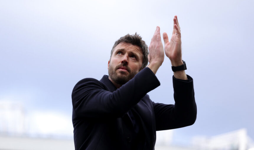 Майкл Кэррик повторил рекорд АПЛ по набранным очкам в первых девяти играх Майкл Кэррик повторил рекорд АПЛ по набранным очкам в первых девяти играх