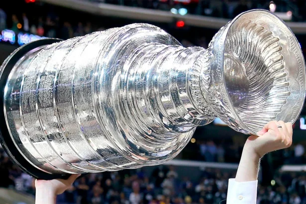 Определились все 16 участников плей-офф НХЛ — 2026