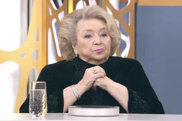 Племянник Тарасовой сообщил хорошие новости: легенду могут выписать уже на следующей неделе