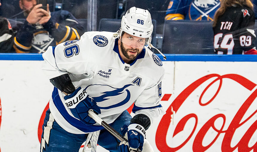 Кучеров забил 400-й гол в НХЛ и делит 1-е место в гонке бомбардиров сезона с Макдэвидом – по 126 очков Кучеров забил 400-й гол в НХЛ и делит 1-е место в гонке бомбардиров сезона с Макдэвидом – по 126 очков