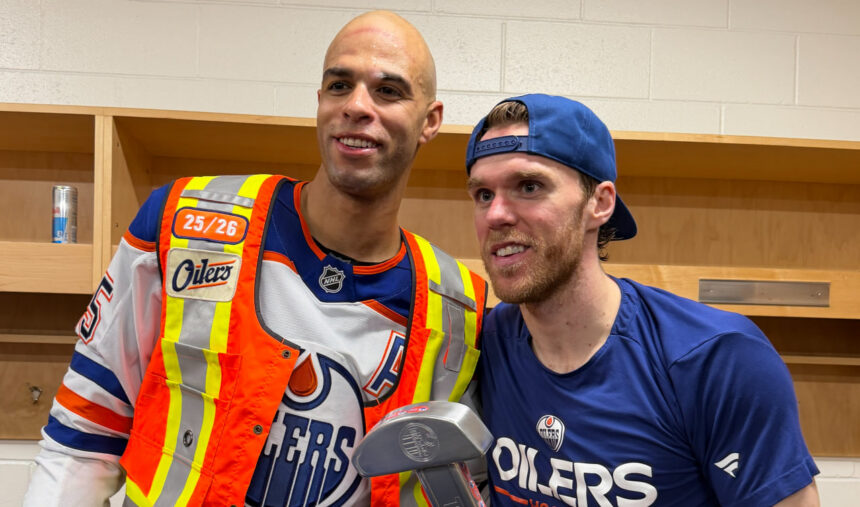 Макдэвид оформил хет-трик в игре с «Сан-Хосе» и оторвался от Кучерова в гонке бомбардиров Макдэвид оформил хет-трик в игре с «Сан-Хосе» и оторвался от Кучерова в гонке бомбардиров