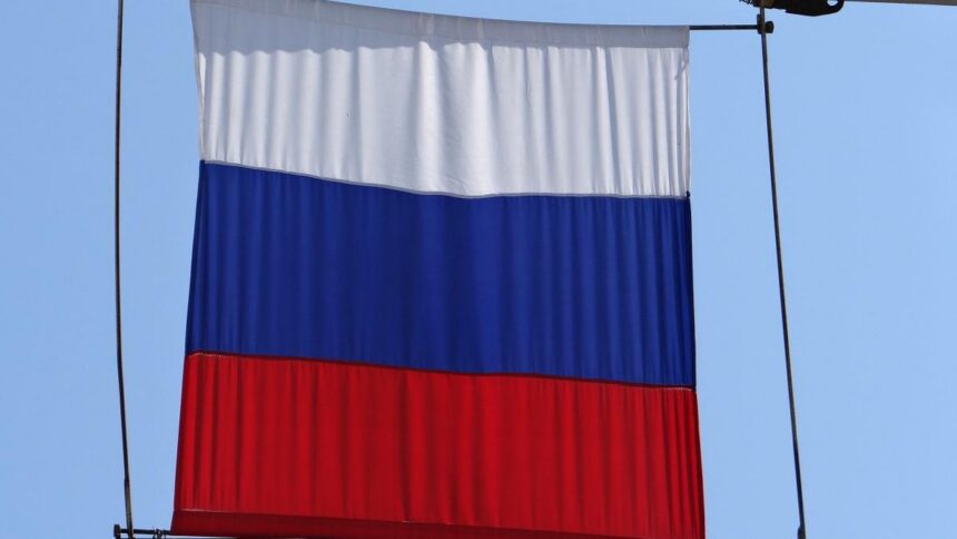 Российским борцам вернули флаг и гимн на международных турнирах Российским борцам вернули флаг и гимн на международных турнирах