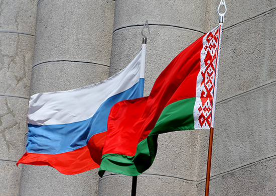 МОК снял ограничения с Белоруссии, но оставил их для России: в комитете объяснили разницу МОК снял ограничения с Белоруссии, но оставил их для России: в комитете объяснили разницу